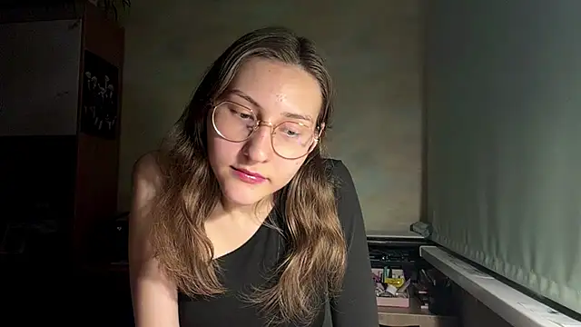 Miaaa Moon online show from 05.28.26
