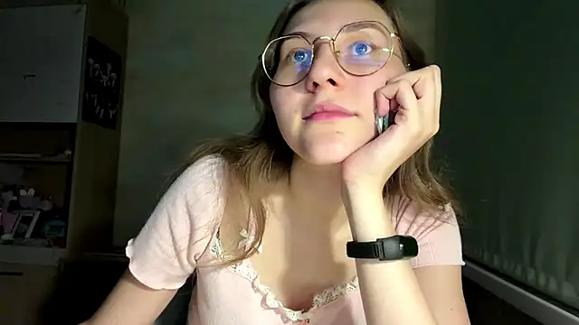Snapshot of Miaaa_Moon chatting on 07.01.26 Miaaa Moon online show from 07.01.26