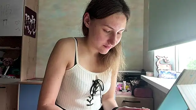 Snapshot of Miaaa_Moon chatting on 07.18.26 Miaaa Moon online show from 07.18.26