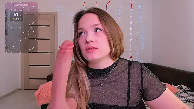 Snapshot of evilla_brill chatting on 03.12.26 evilla brill online show from 03.12.26