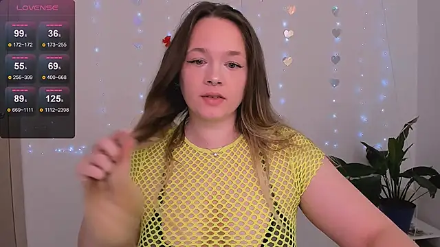 Snapshot of evilla_brill chatting on 04.12.26 evilla brill online show from 04.12.26