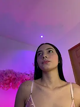 Doll Alaia  online show from 02.21.26