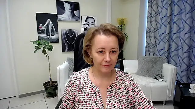 MONA W online show from 02.08.26