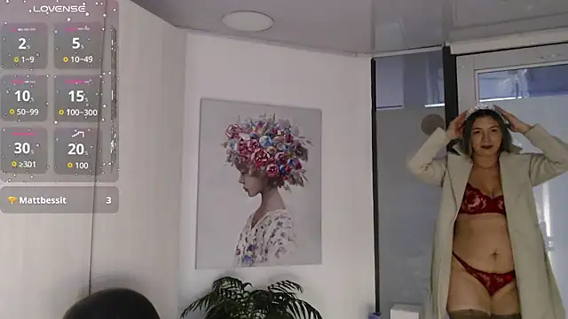 Snapshot of milfsecret69 chatting on 03.06.26 milfsecret69 online show from 03.06.26