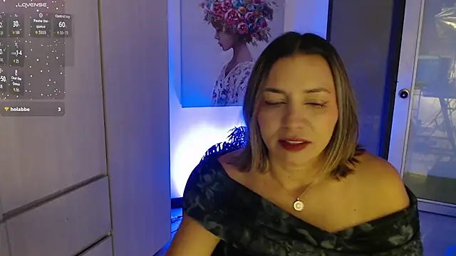 Snapshot of milfsecret69 chatting on 04.06.26 milfsecret69 online show from 04.06.26