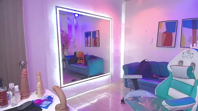 Madame scarlett online show from 04.15.26