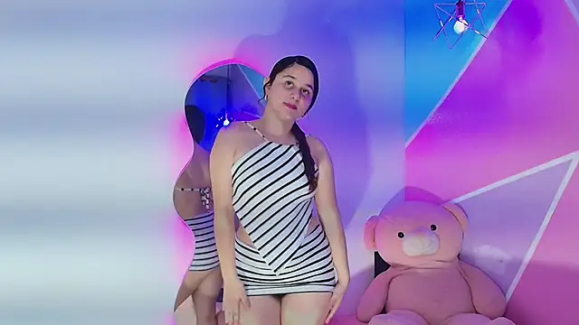 whitney brown  online show from 02.12.26