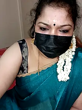 Snapshot of silk_rose05 chatting on 03.02.26 silk rose05 online show from 03.02.26