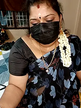 Snapshot of silk_rose05 chatting on 03.04.26 silk rose05 online show from 03.04.26