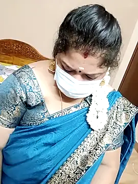 Snapshot of silk_rose05 chatting on 03.06.26 silk rose05 online show from 03.06.26