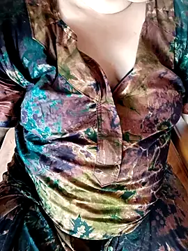 Snapshot of silk_rose05 chatting on 03.26.26 silk rose05 online show from 03.26.26