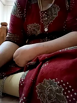 Snapshot of silk_rose05 chatting on 04.04.26 silk rose05 online show from 04.04.26