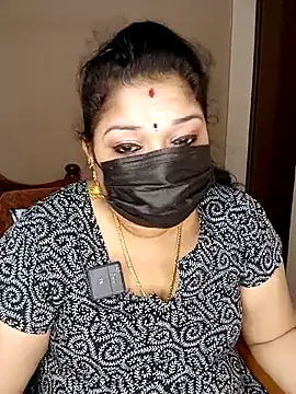 Snapshot of silk_rose05 chatting on 04.05.26 silk rose05 online show from 04.05.26