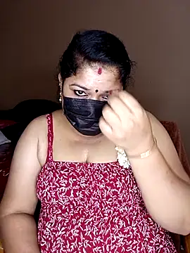 Snapshot of silk_rose05 chatting on 04.09.26 silk rose05 online show from 04.09.26