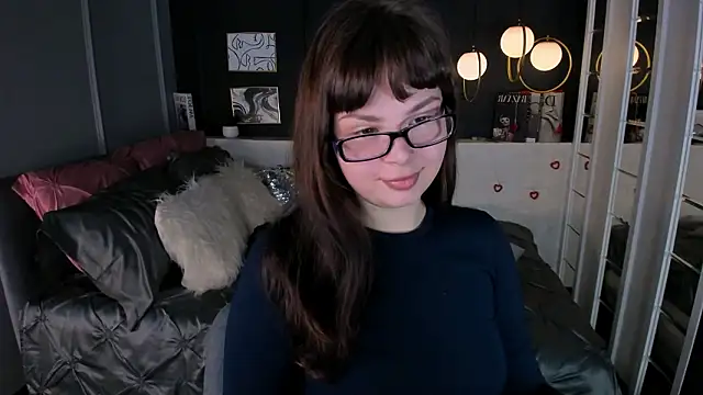 Maykinkya online show from 02.27.26