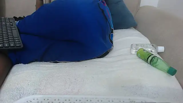 Florah23 online show from 04.03.26