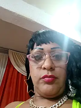 Snapshot of SabrinaColin chatting on 02.24.26 SabrinaColin online show from 02.24.26