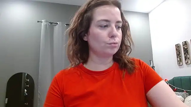 Snapshot of HazelSkyesChat chatting on 02.09.26 HazelSkyesChat online show from 02.09.26