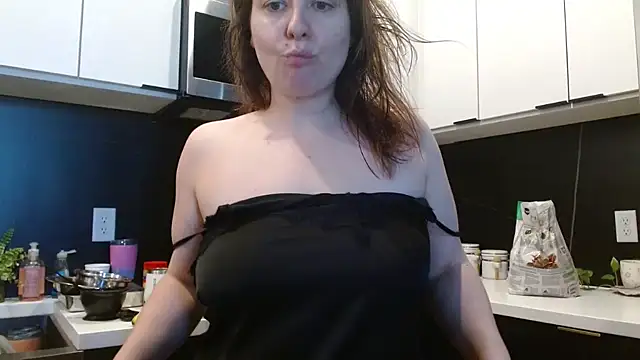 Snapshot of HazelSkyesChat chatting on 02.27.26 HazelSkyesChat online show from 02.27.26