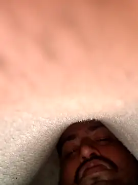 Snapshot of hunterkingshan chatting on 02.05.26 hunterkingshan online show from 02.05.26