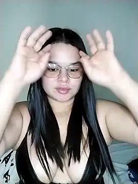 SamanthaStonee online show from 04.09.26