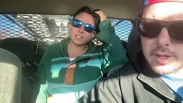 mr mrs glitter online show from 04.11.26