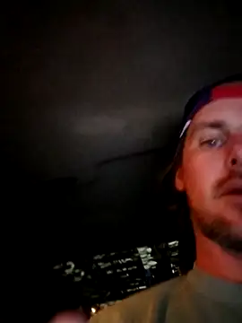 mr mrs glitter online show from 04.18.26