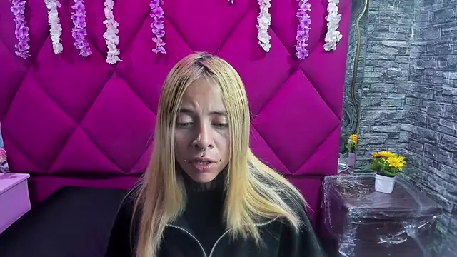 Snapshot of Dakota_Angell_ chatting on 02.14.26 Dakota Angell online show from 02.14.26