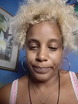 Snapshot of BadGyalGem chatting on 05.17.26 BadGyalGem online show from 05.17.26