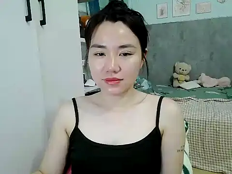Amy8386 online show from 04.18.26