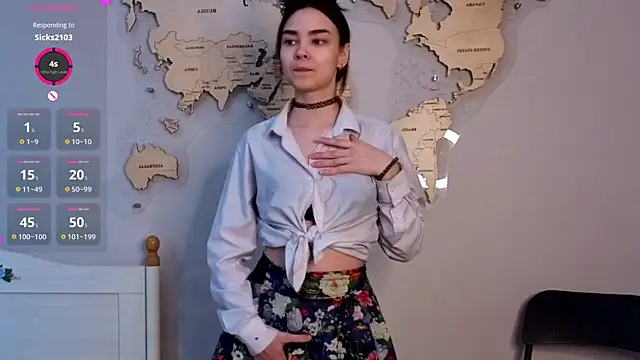 Snapshot of EddieChery chatting on 04.05.26 EddieChery online show from 04.05.26