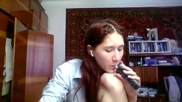 NickiKisinger online show from 04.06.26