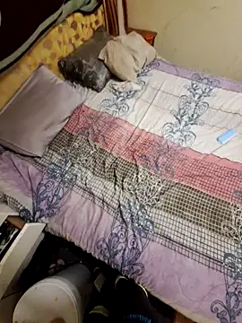 dark-hard-good online show from 04.15.26