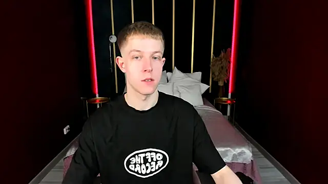 Snapshot of Dylan_Norton chatting on 04.30.26 Dylan Norton online show from 04.30.26