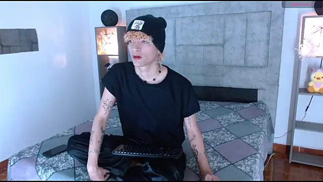 Snapshot of lucke_collins22 chatting on 02.05.26 lucke collins22 online show from 02.05.26