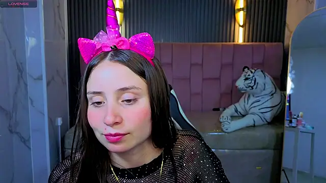 Ariana18 b online show from 04.14.26