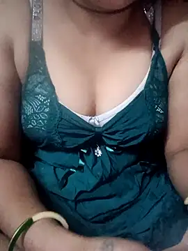 Snapshot of Annuhot143 chatting on 02.15.26 Annuhot143 online show from 02.15.26