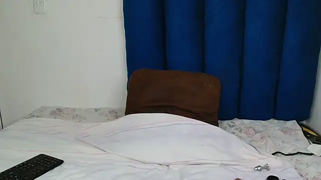 Snapshot of SexyyMandy chatting on 04.21.26 SexyyMandy online show from 04.21.26