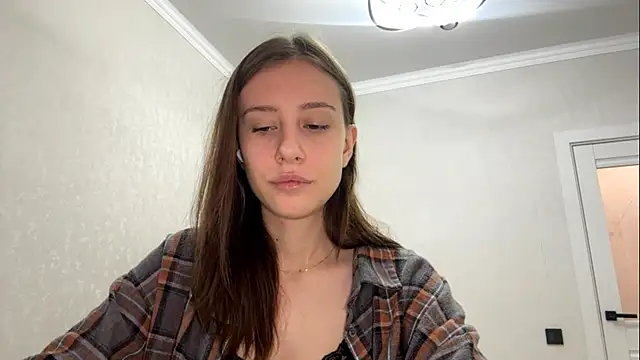 SofiaBlumer online show from 02.18.26