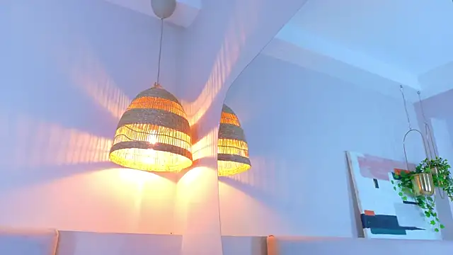 Snapshot of VioletBloomm chatting on 04.10.26 VioletBloomm online show from 04.10.26