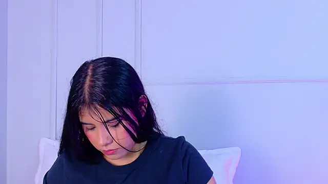 VioletBloomm online show from 05.16.26