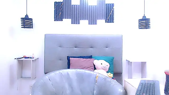 Snapshot of Sophia_Valentina chatting on 03.01.26 Sophia Valentina online show from 03.01.26