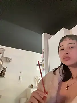 Just-Lilly online show from 03.12.26