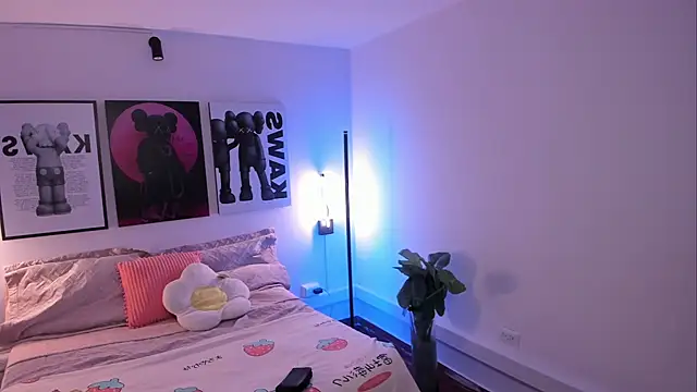 Snapshot of Hey_lucy__ chatting on 02.24.26 Hey lucy online show from 02.24.26