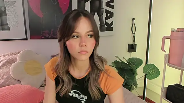 Hey lucy   online show from 03.11.26