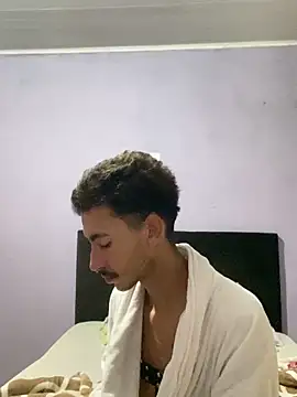 Snapshot of GuiOficialBr02 chatting on 03.23.26 GuiOficialBr02 online show from 03.23.26