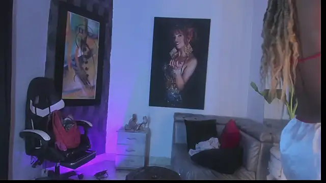 Snapshot of Ciara_HotTs chatting on 04.13.26 Ciara HotTs online show from 04.13.26