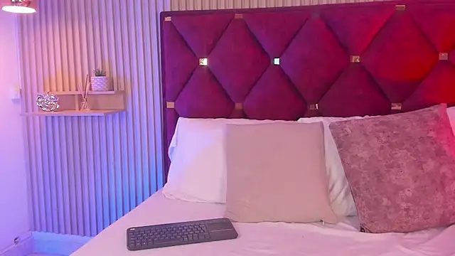 Axa Graham online show from 02.24.26