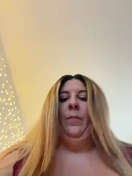 Snapshot of JasmineGlow7 chatting on 02.21.26 JasmineGlow7 online show from 02.21.26