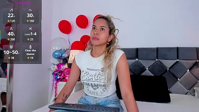 Snapshot of _Giorgiina_ chatting on 02.18.26 Giorgiina online show from 02.18.26